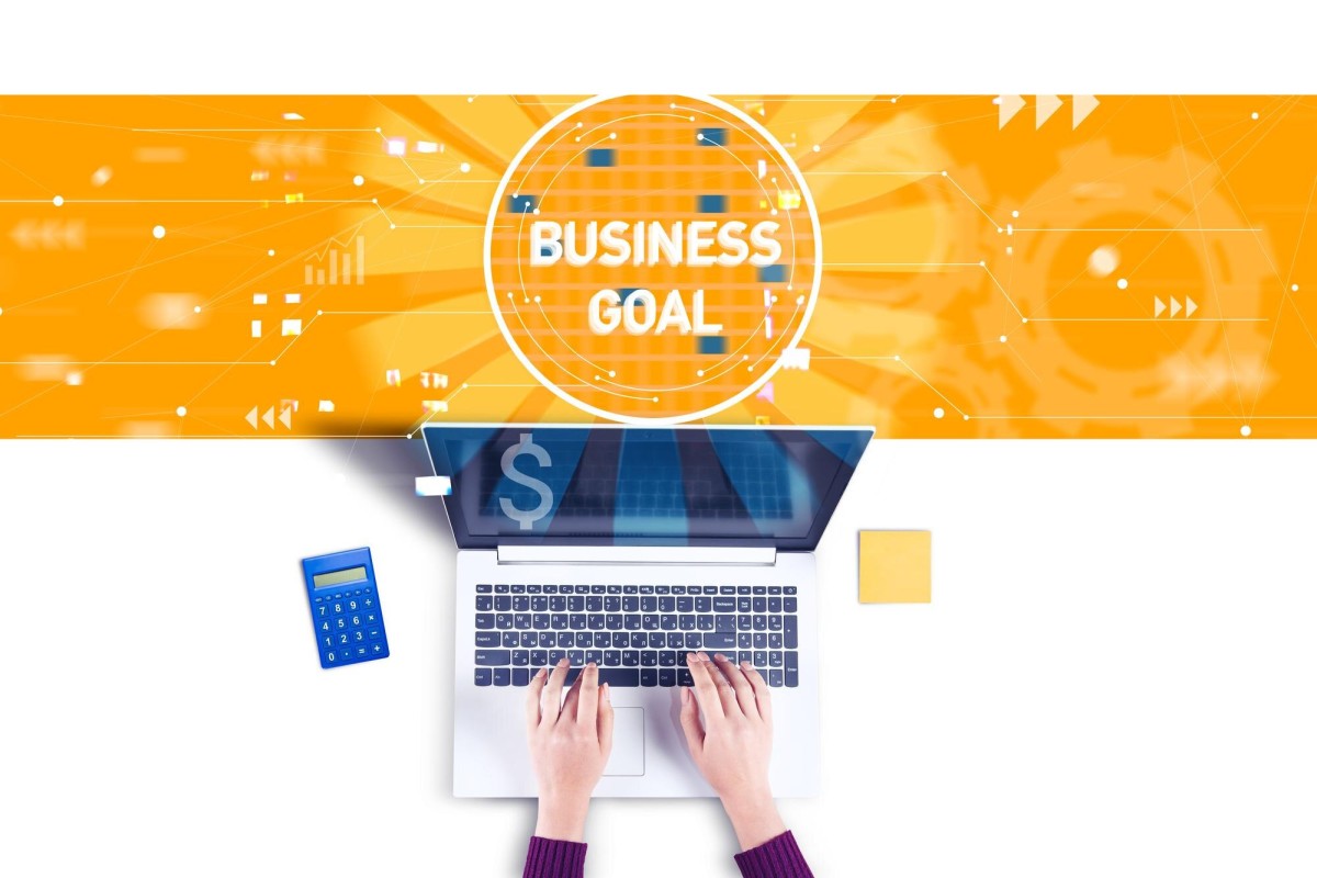 Online ads displayed across multiple webpages