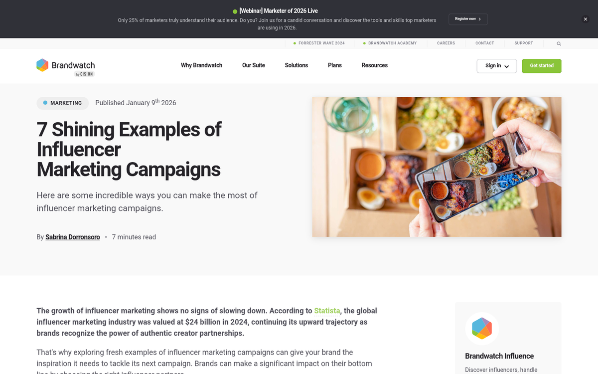 Two bloggers collaborating on shared content