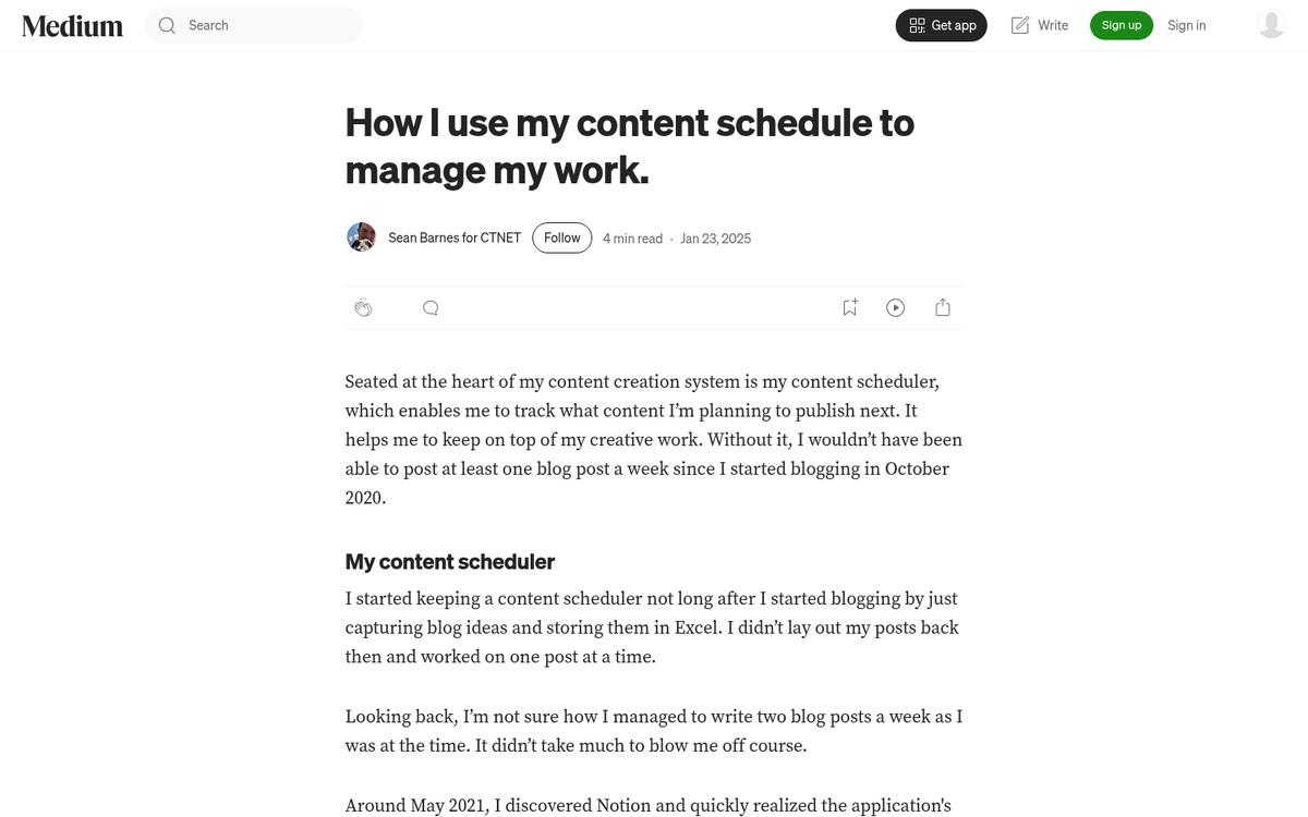 Travel blog content calendar with scheduled posts