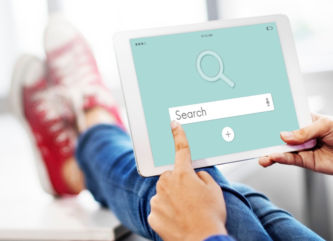 Person reviewing Google manual action notification