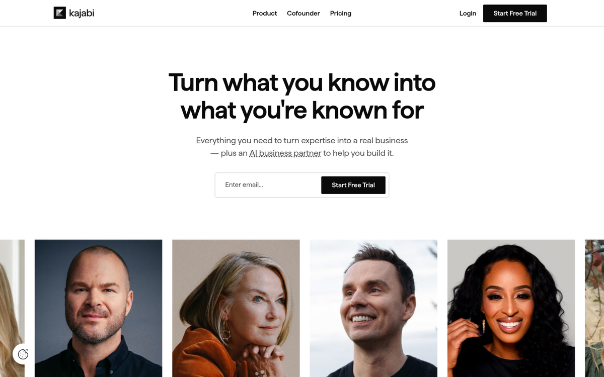 Online dating coach giving relationship advice