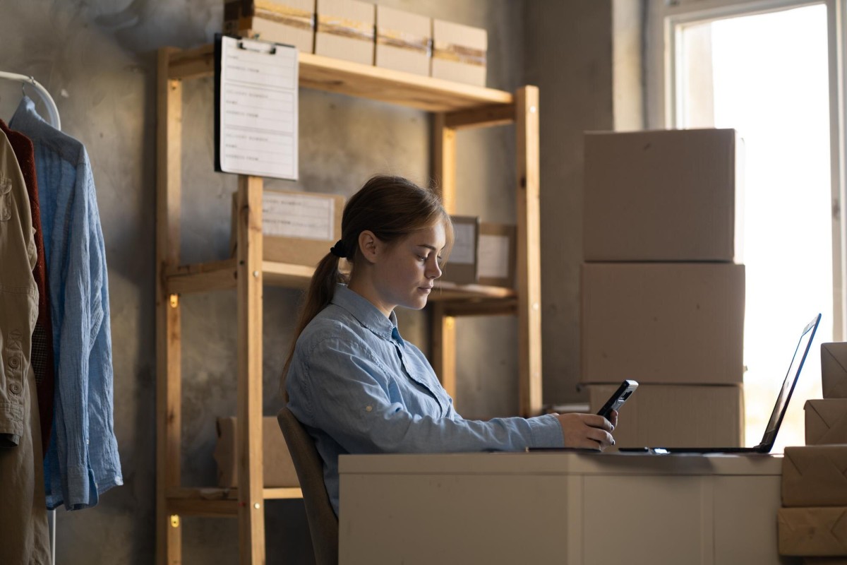 Supplier shipping product directly to customer