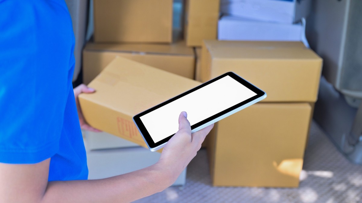 Ordertracker shipment tracking dashboard interface screenshot