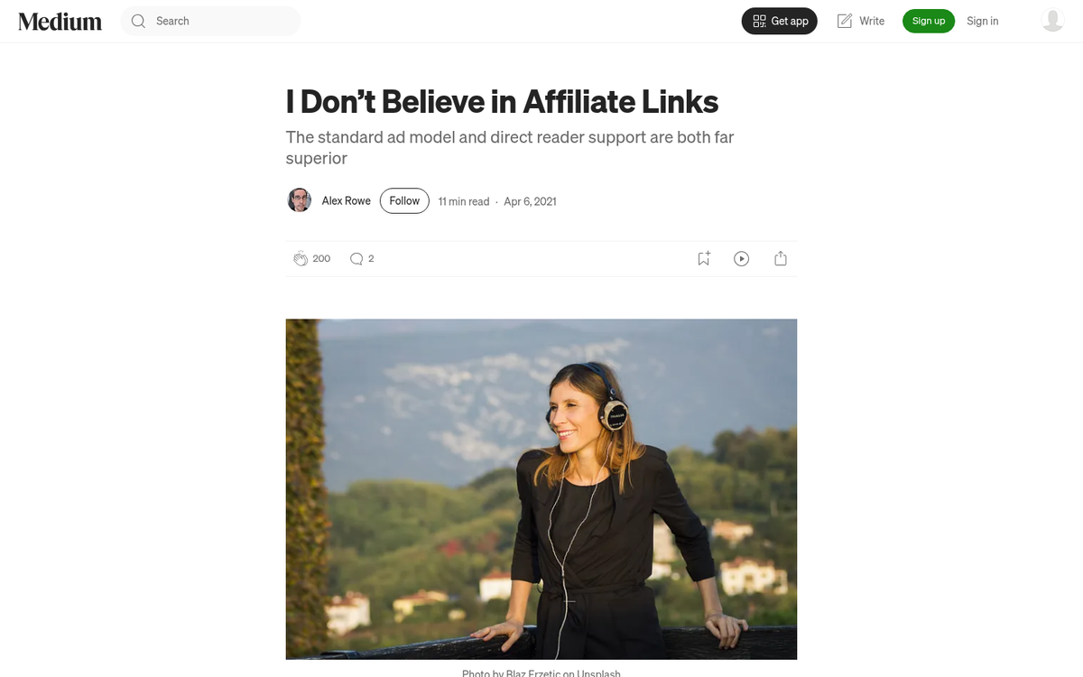 Affiliate link with no surrounding context