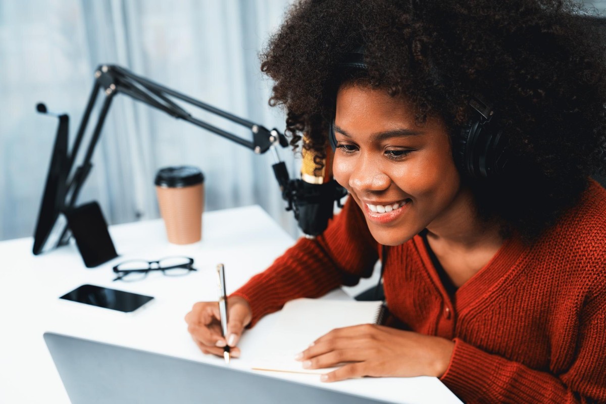 Person giving bad advice to someone