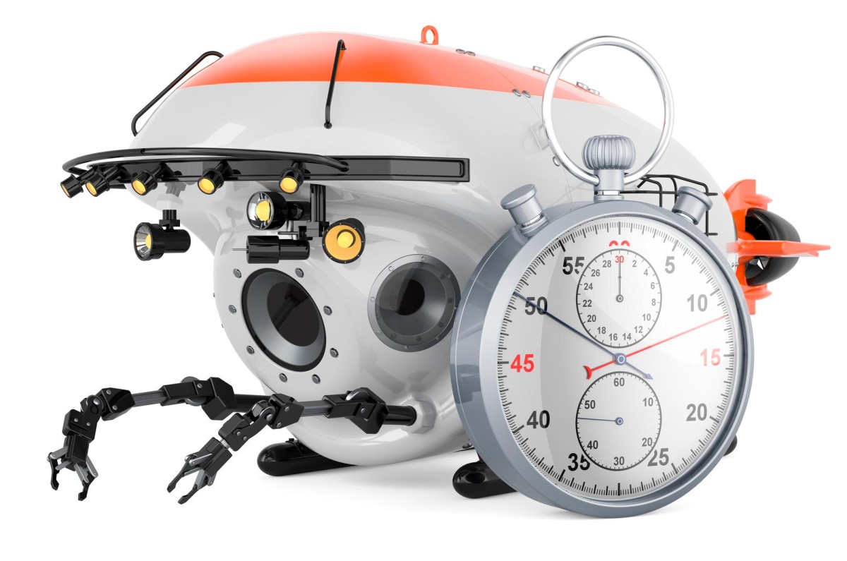 Hourglass with digital clock and AI interface