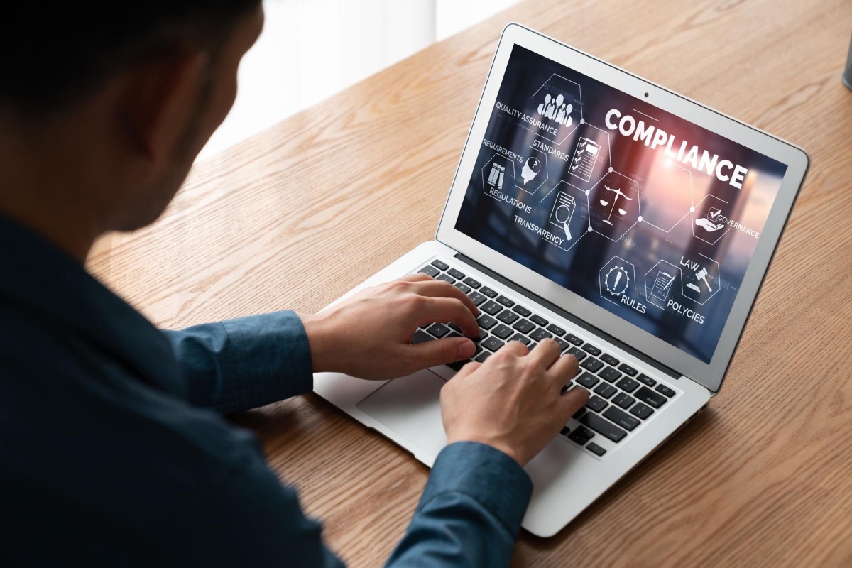 Outdated website losing visitor trust over time